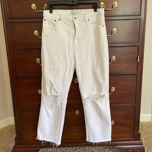 Distressed White Jean